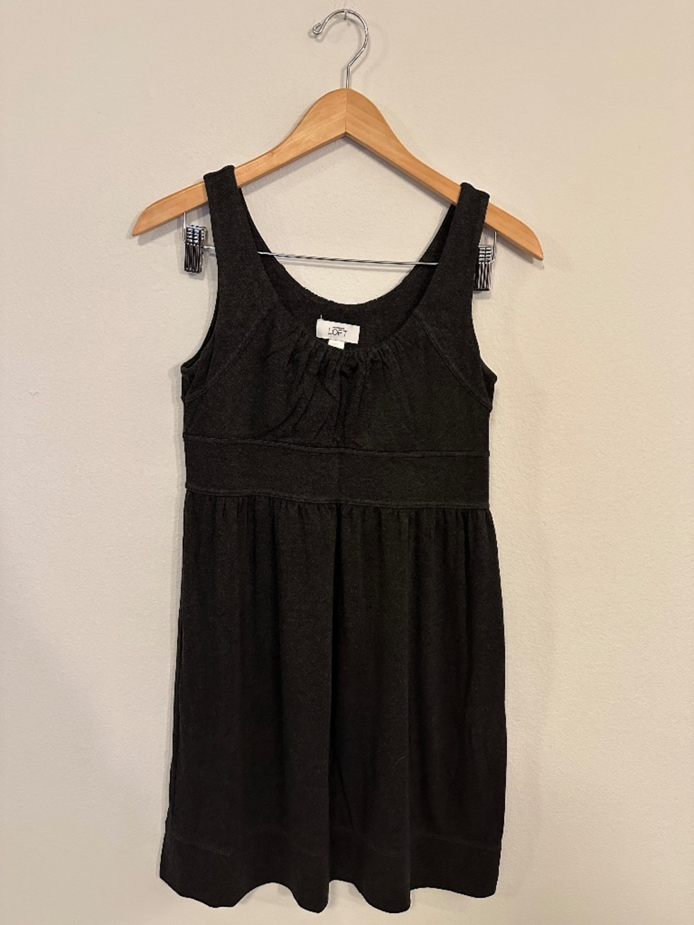 LOFT Dark Gray Sleeveless Gathered Waist Rayon Blend Dress Women's 4